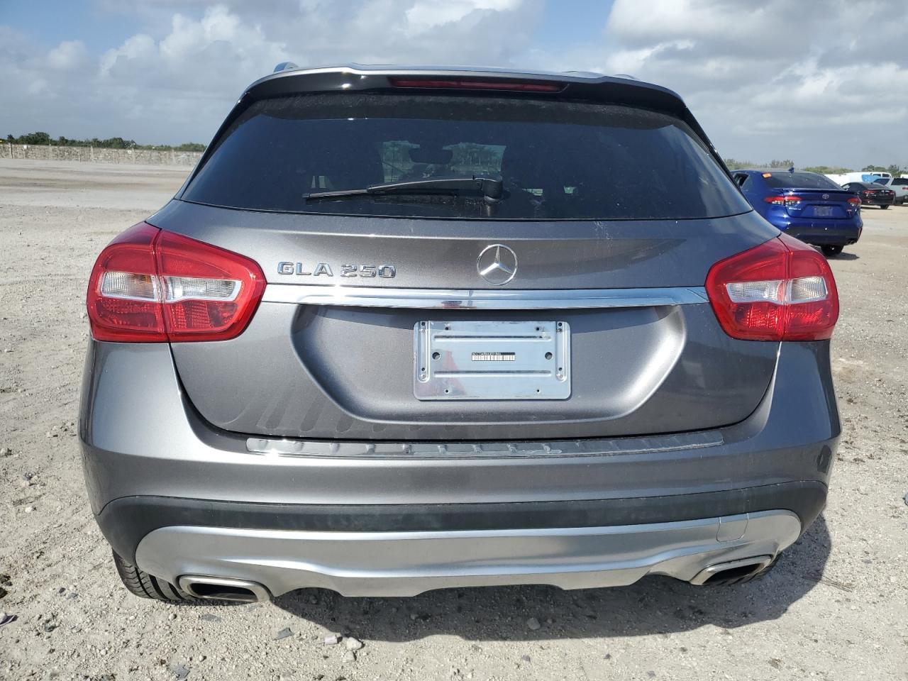 2016 MERCEDES-BENZ GLA-Class