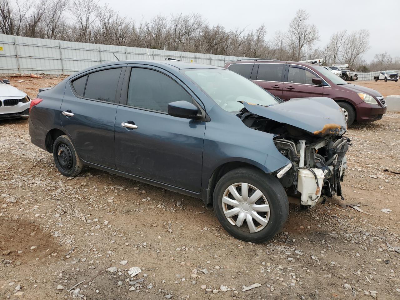 2015 NISSAN VERSA