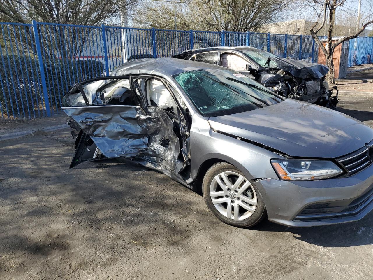 2017 VOLKSWAGEN JETTA