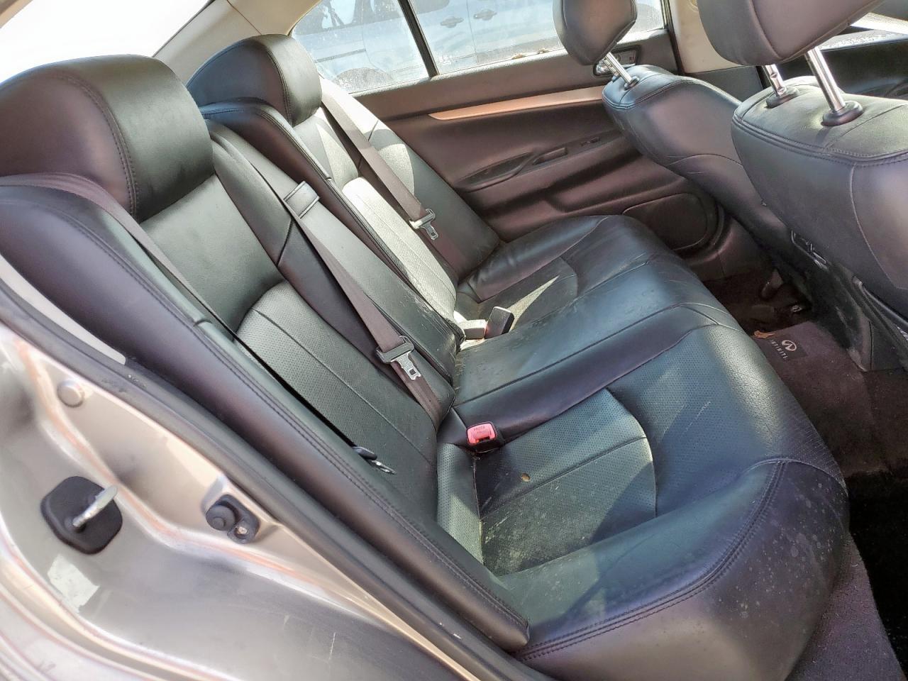 2012 INFINITI G37