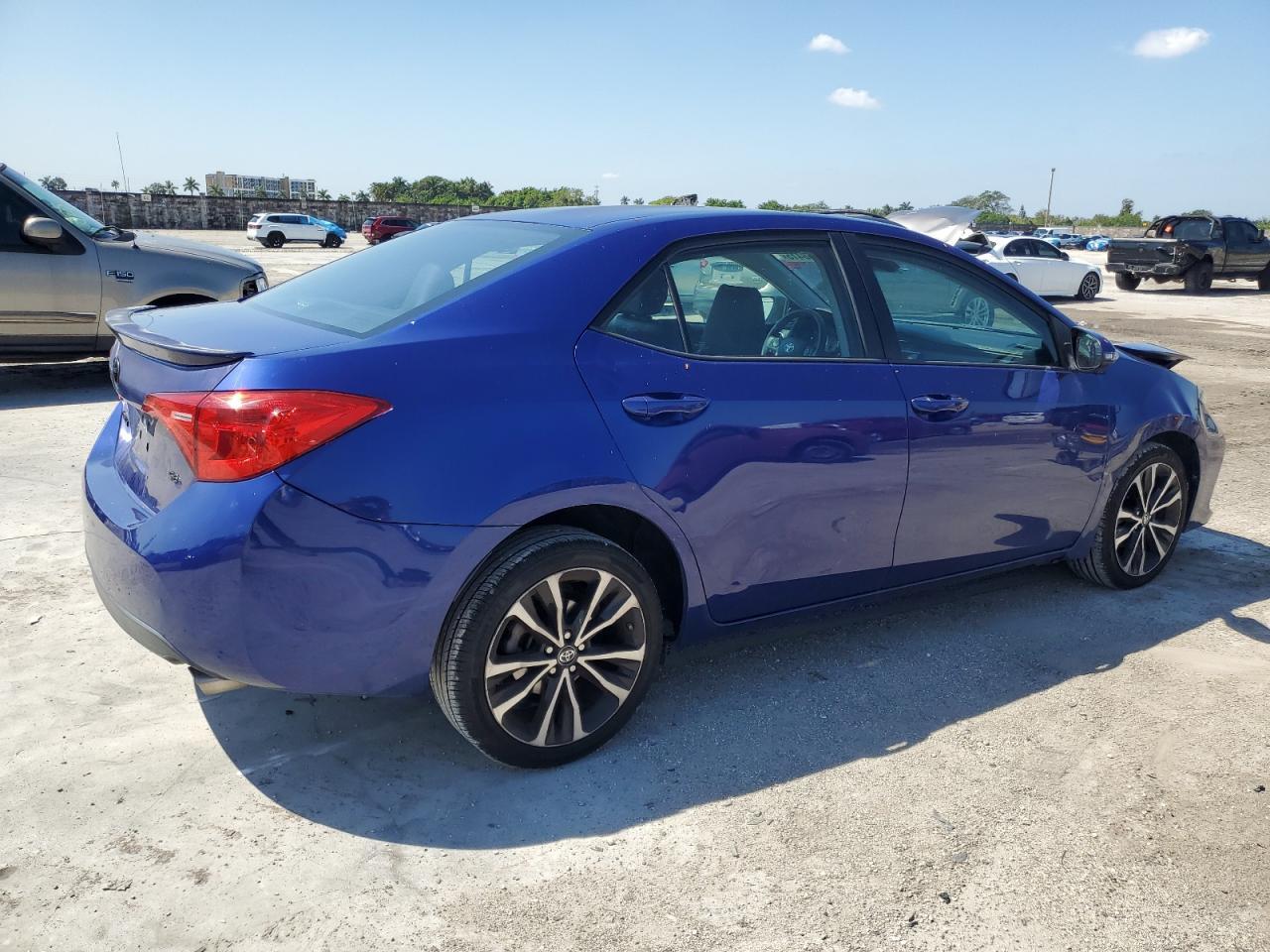 2018 TOYOTA COROLLA