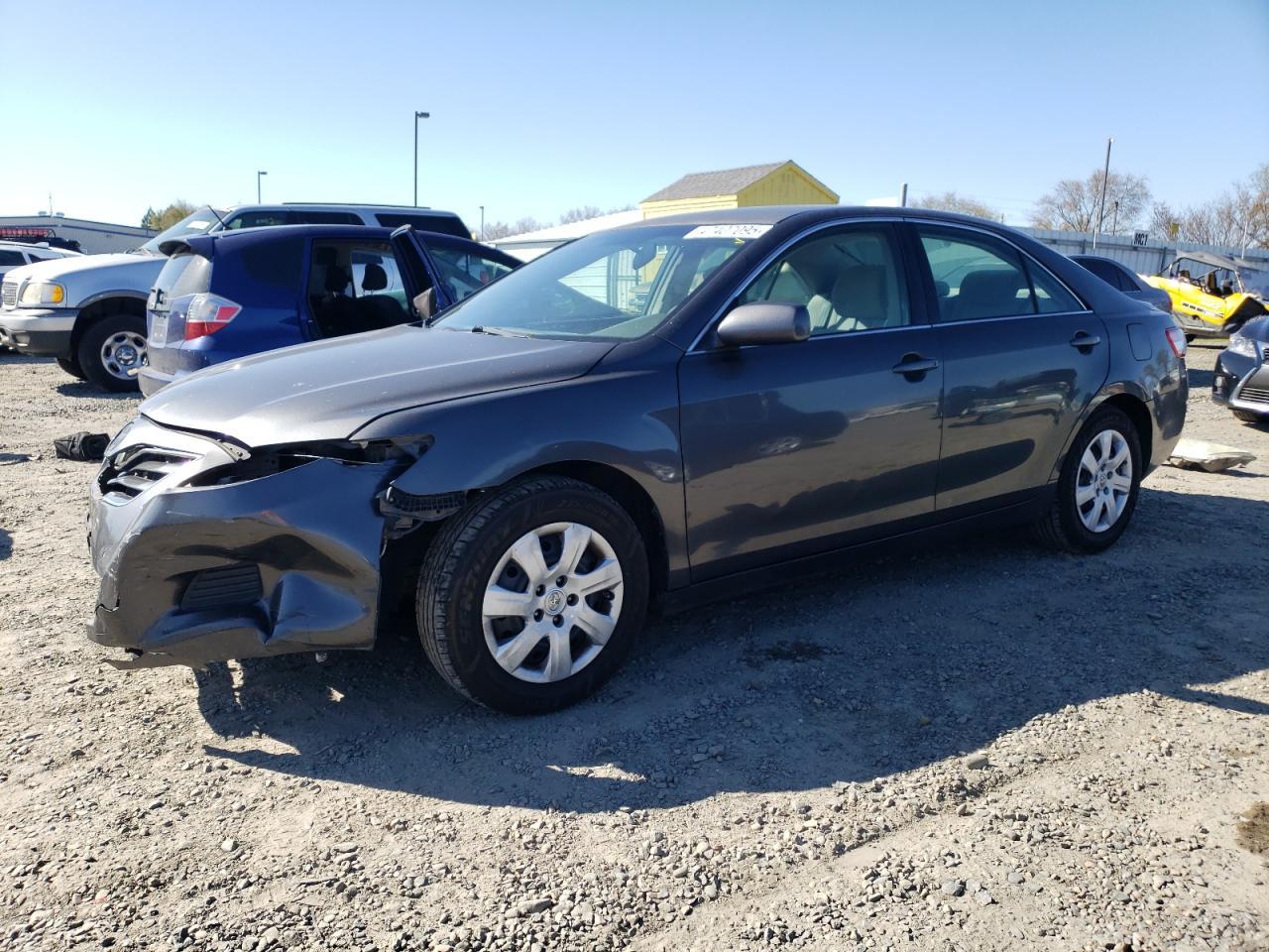 2011 TOYOTA CAMRY