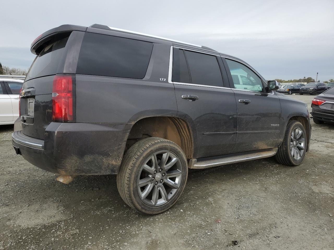 2016 CHEVROLET Tahoe