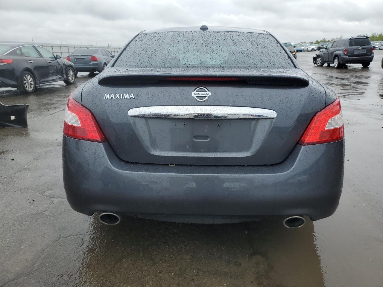 2011 NISSAN Maxima