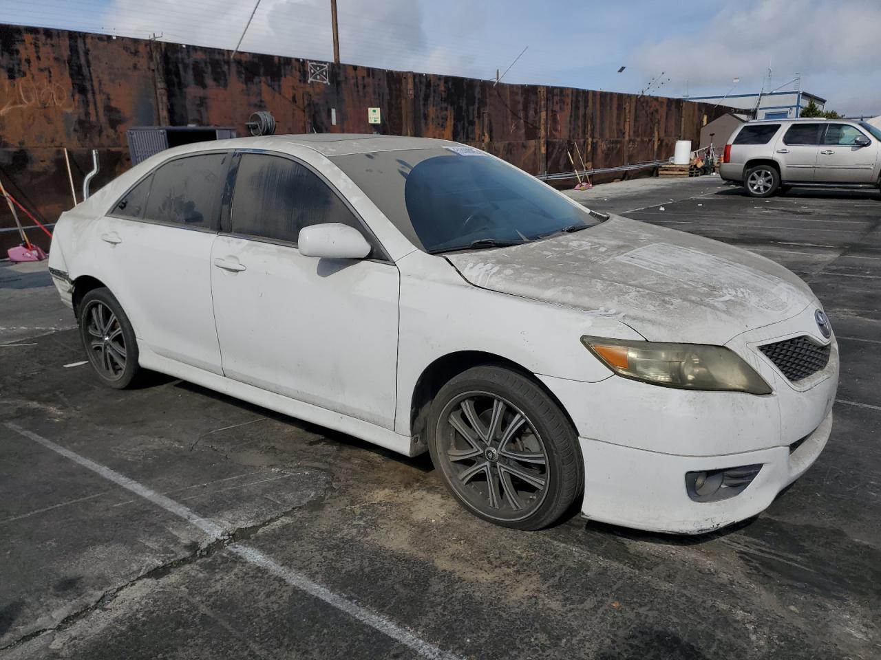 2011 TOYOTA CAMRY
