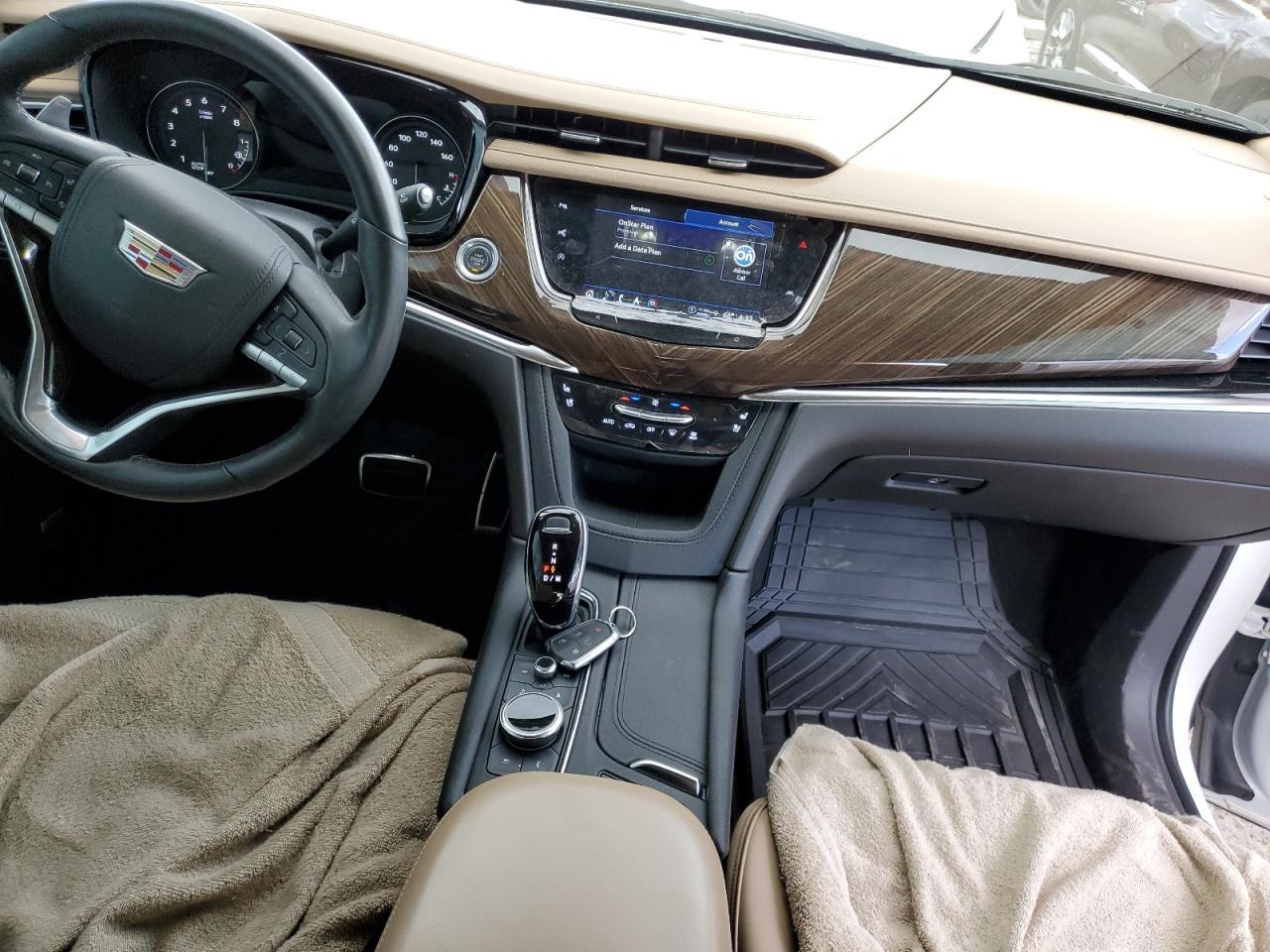 2022 CADILLAC XT6