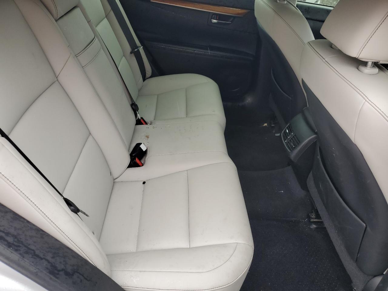 2013 LEXUS ES 300H