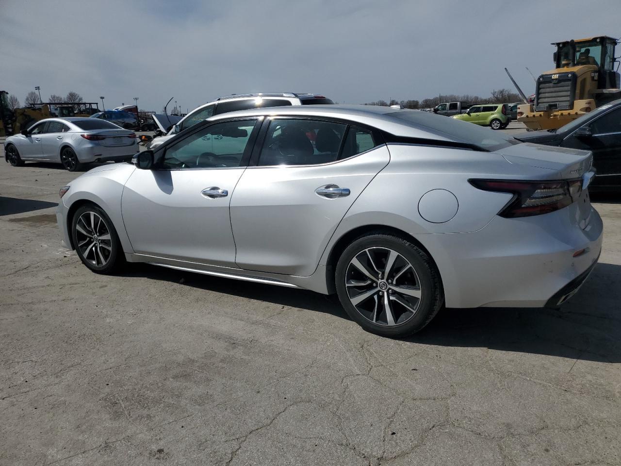 2022 NISSAN Maxima