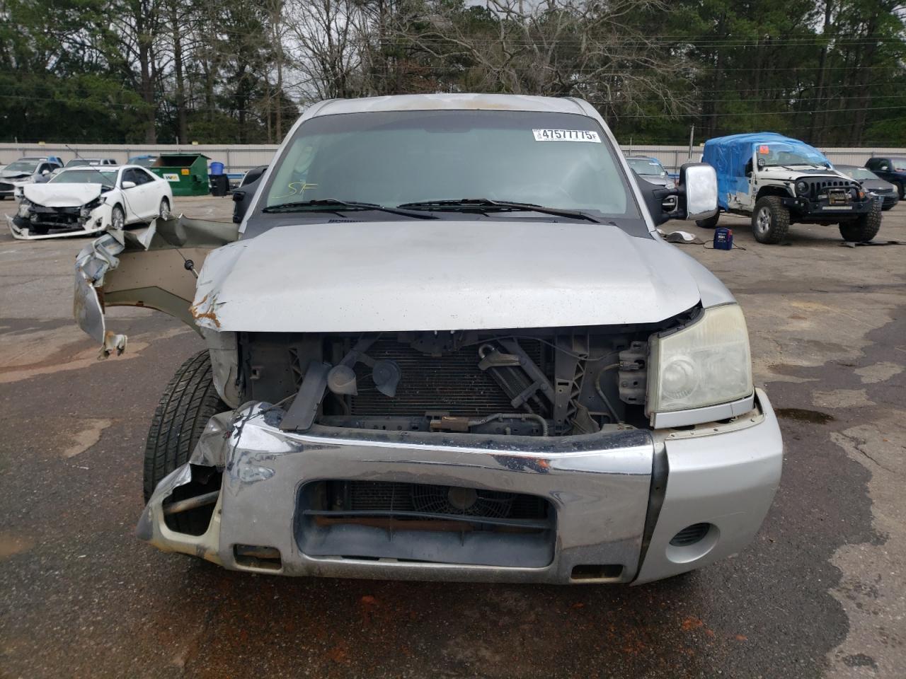 2004 NISSAN Titan