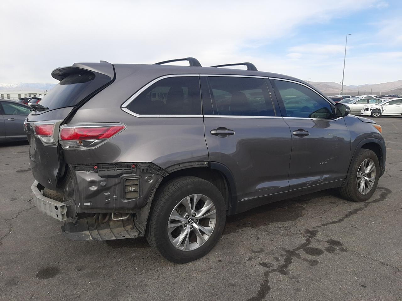 2016 TOYOTA HIGHLANDER