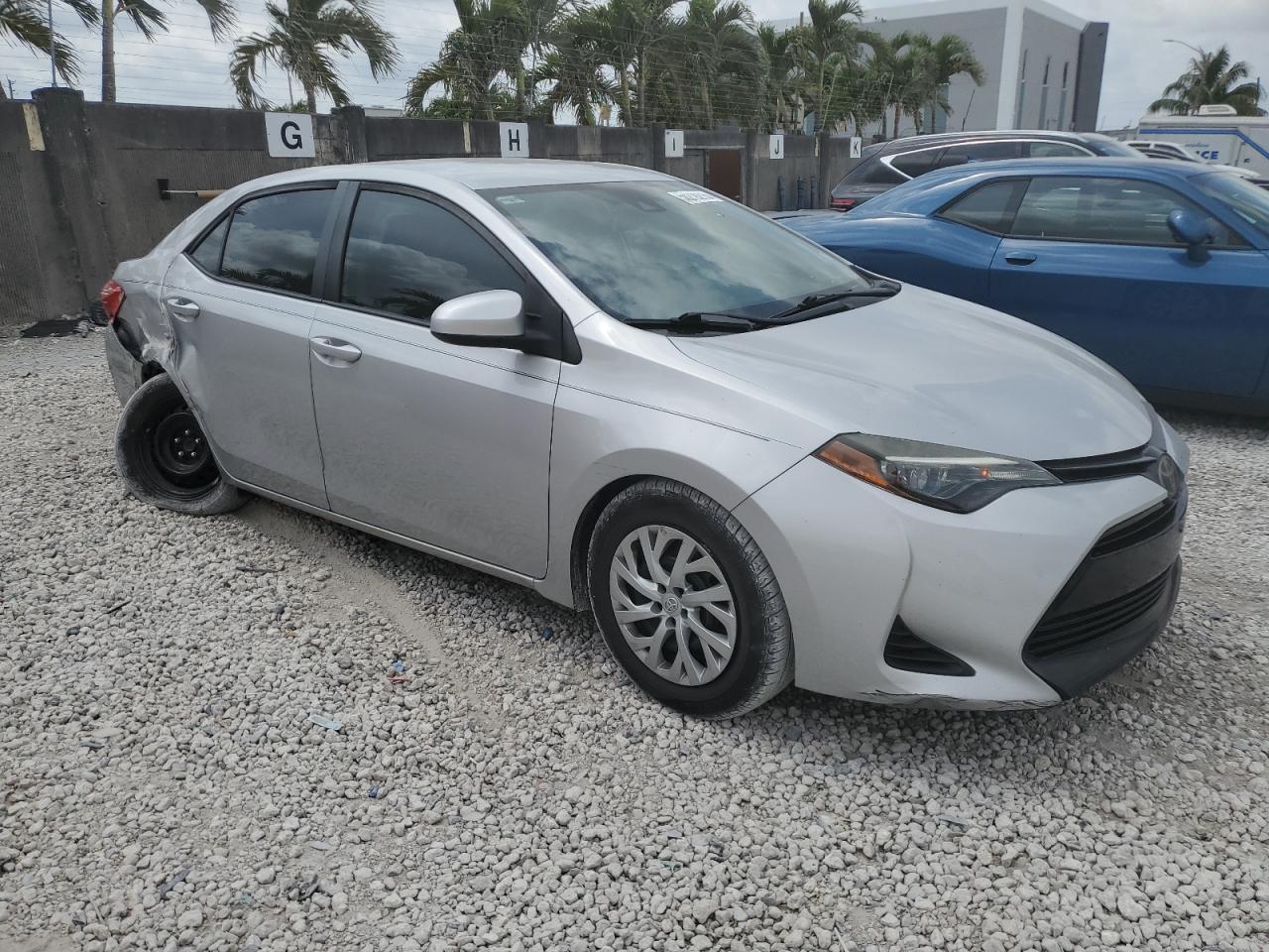 2019 TOYOTA COROLLA
