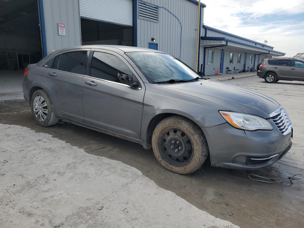 2012 CHRYSLER 200