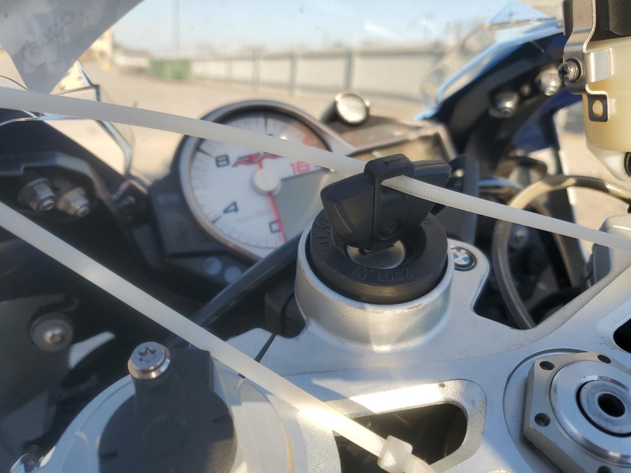 2019 BMW S 1000
