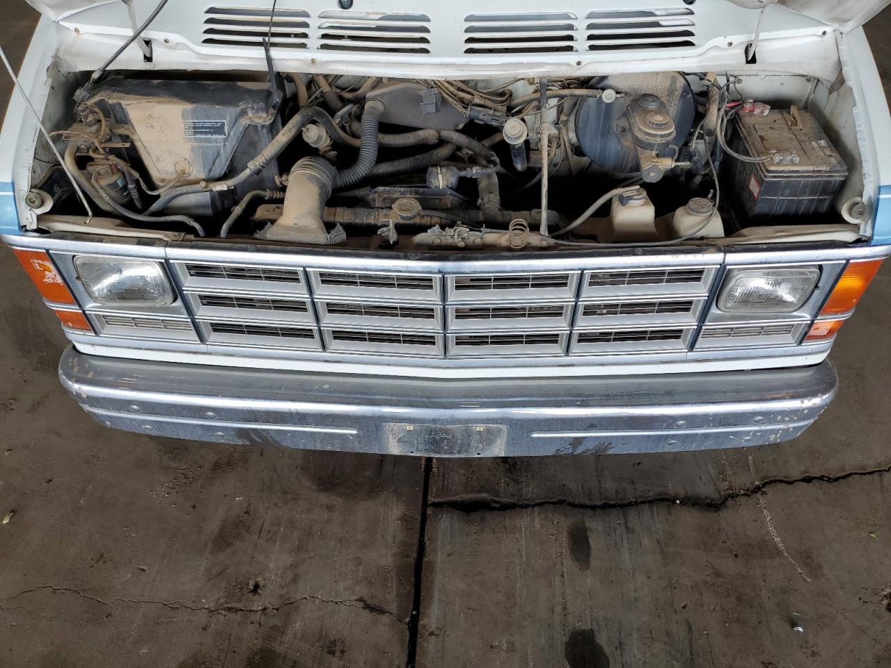 1990 DODGE B Series