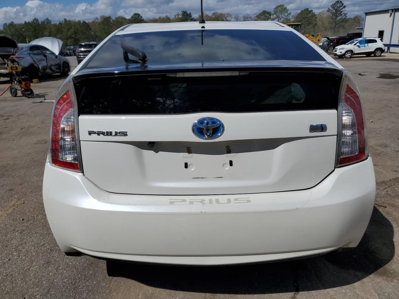 2014 TOYOTA PRIUS