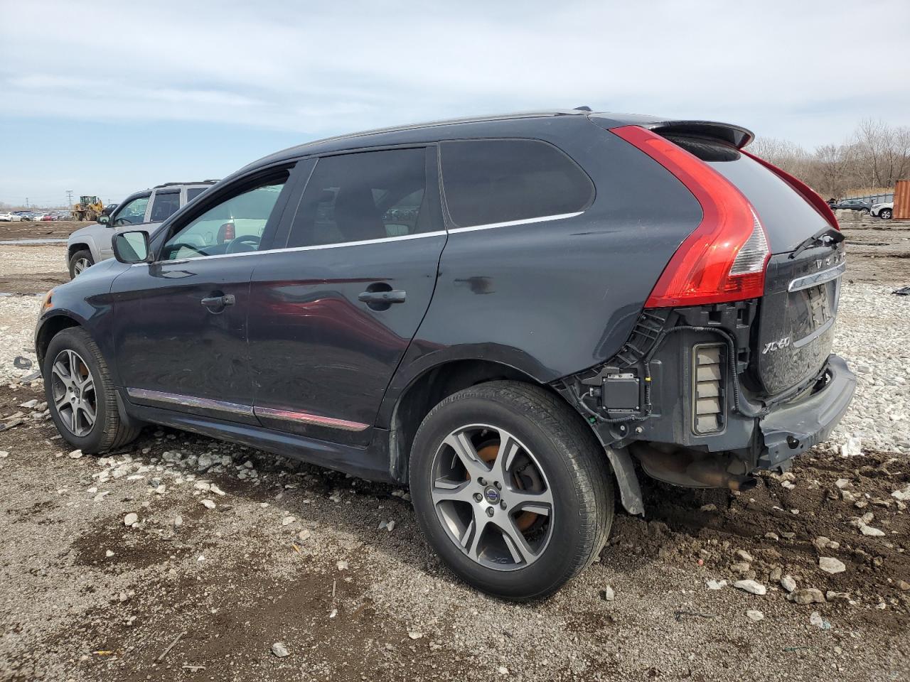 2015 VOLVO XC60
