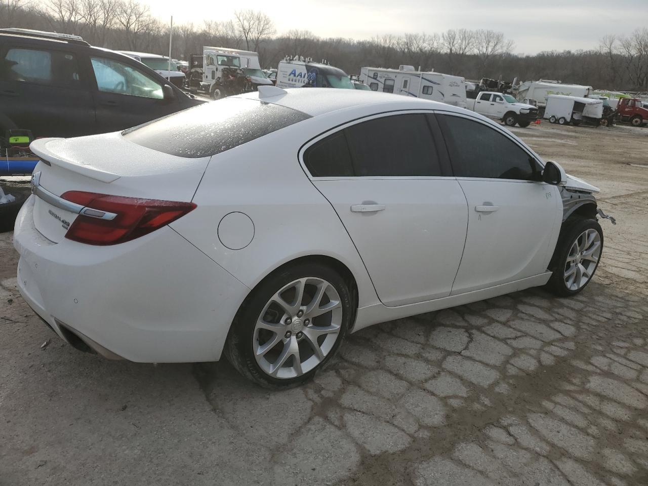 2017 BUICK Regal