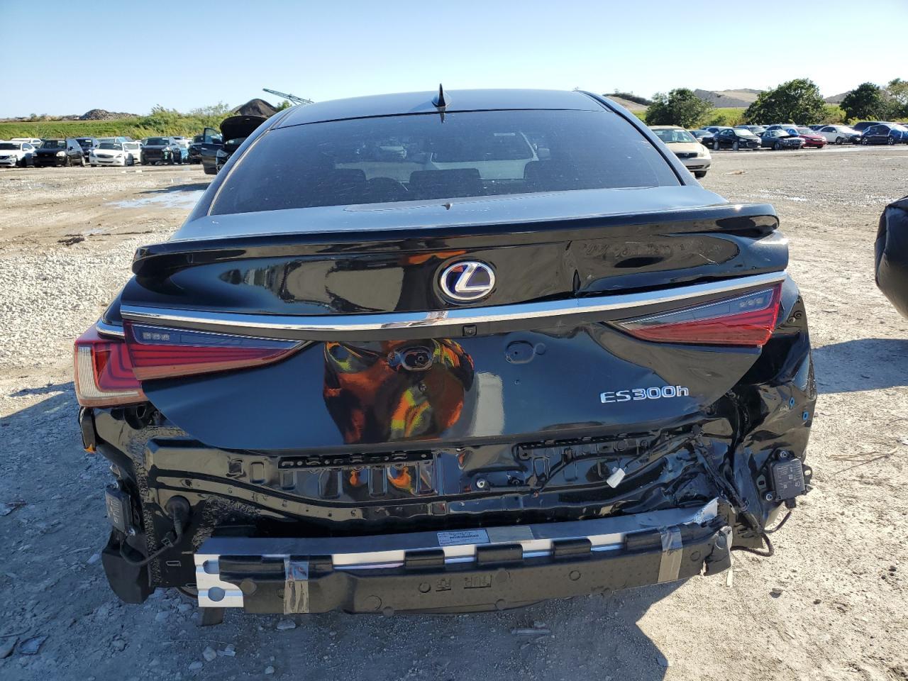 2022 LEXUS ES 300H