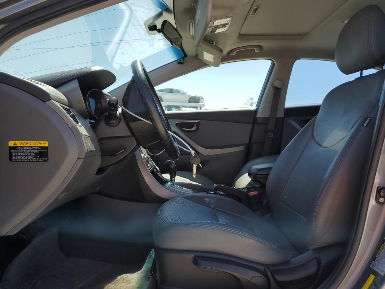 2011 HYUNDAI ELANTRA