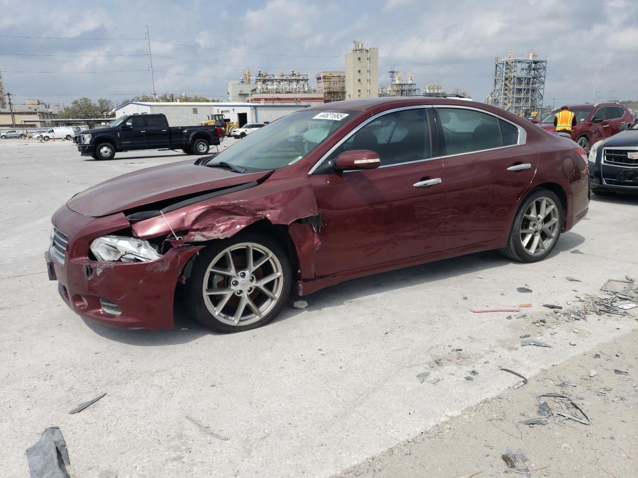 2010 NISSAN Maxima