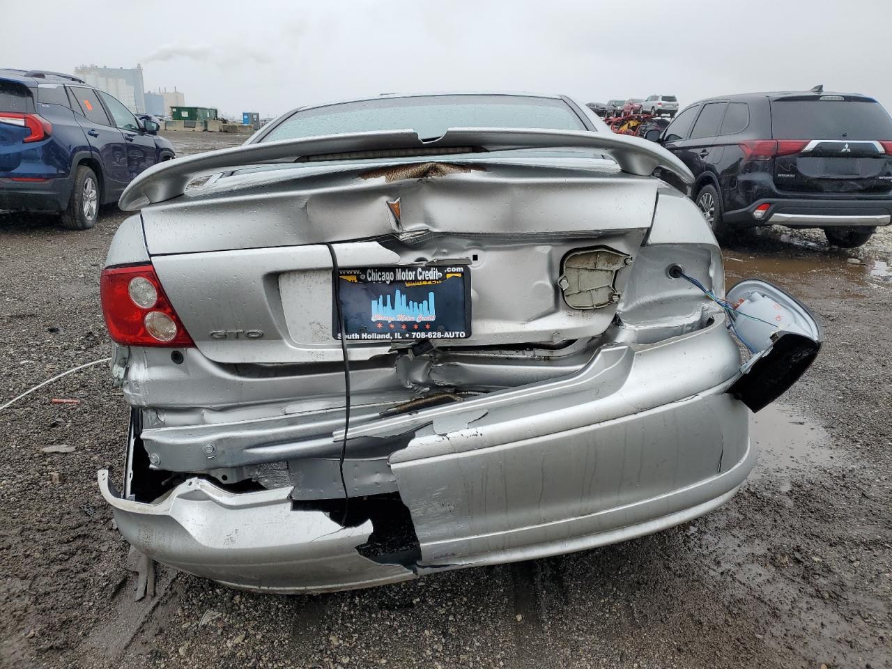 2004 PONTIAC Gto