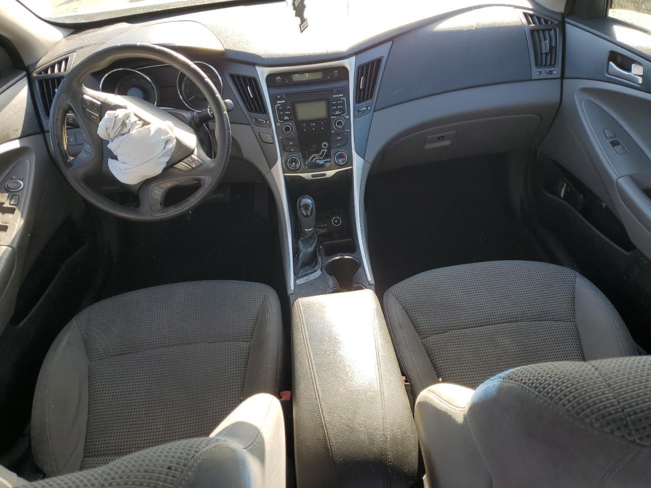 2011 HYUNDAI SONATA