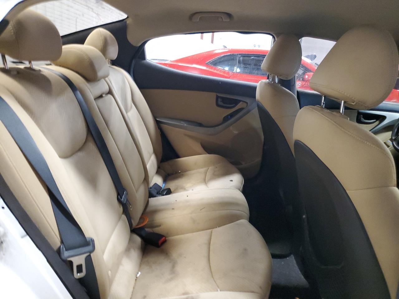 2011 HYUNDAI ELANTRA