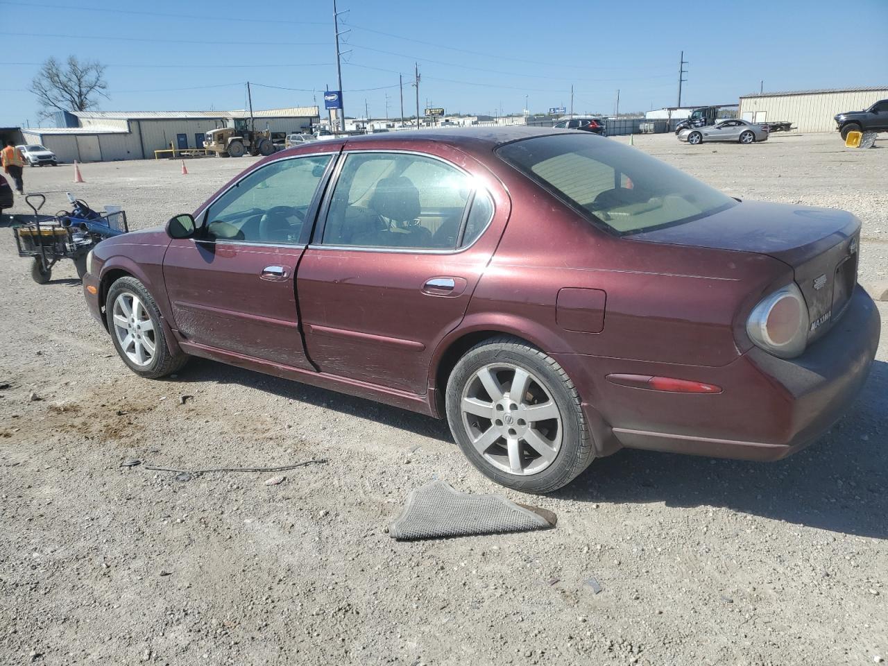 2002 NISSAN Maxima