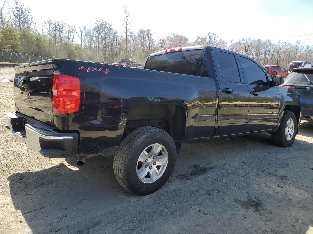 2018 CHEVROLET Silverado