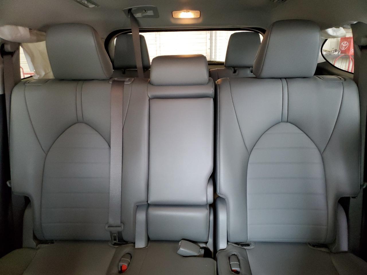 2022 TOYOTA HIGHLANDER