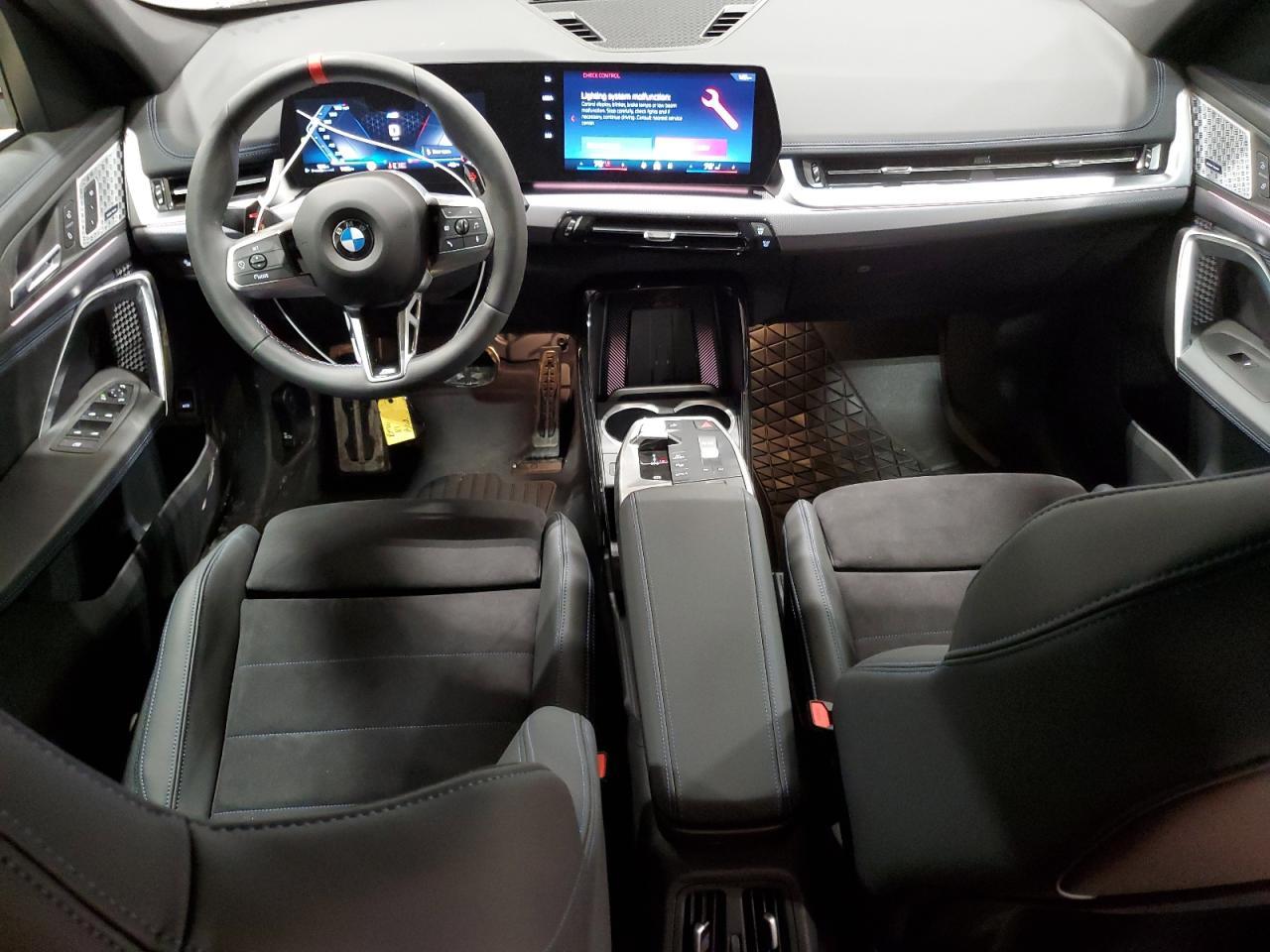 2025 BMW X1