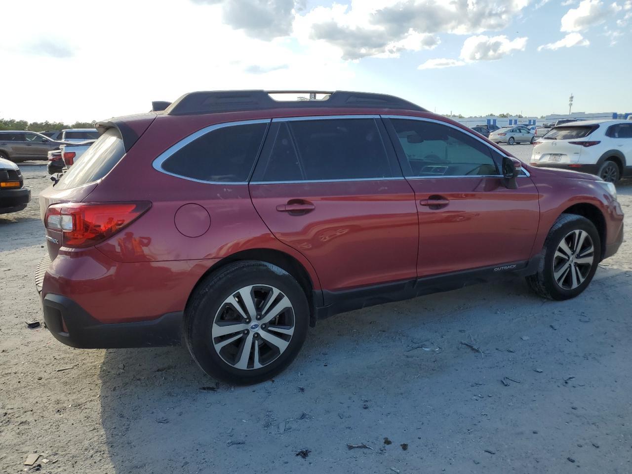 2019 SUBARU Outback