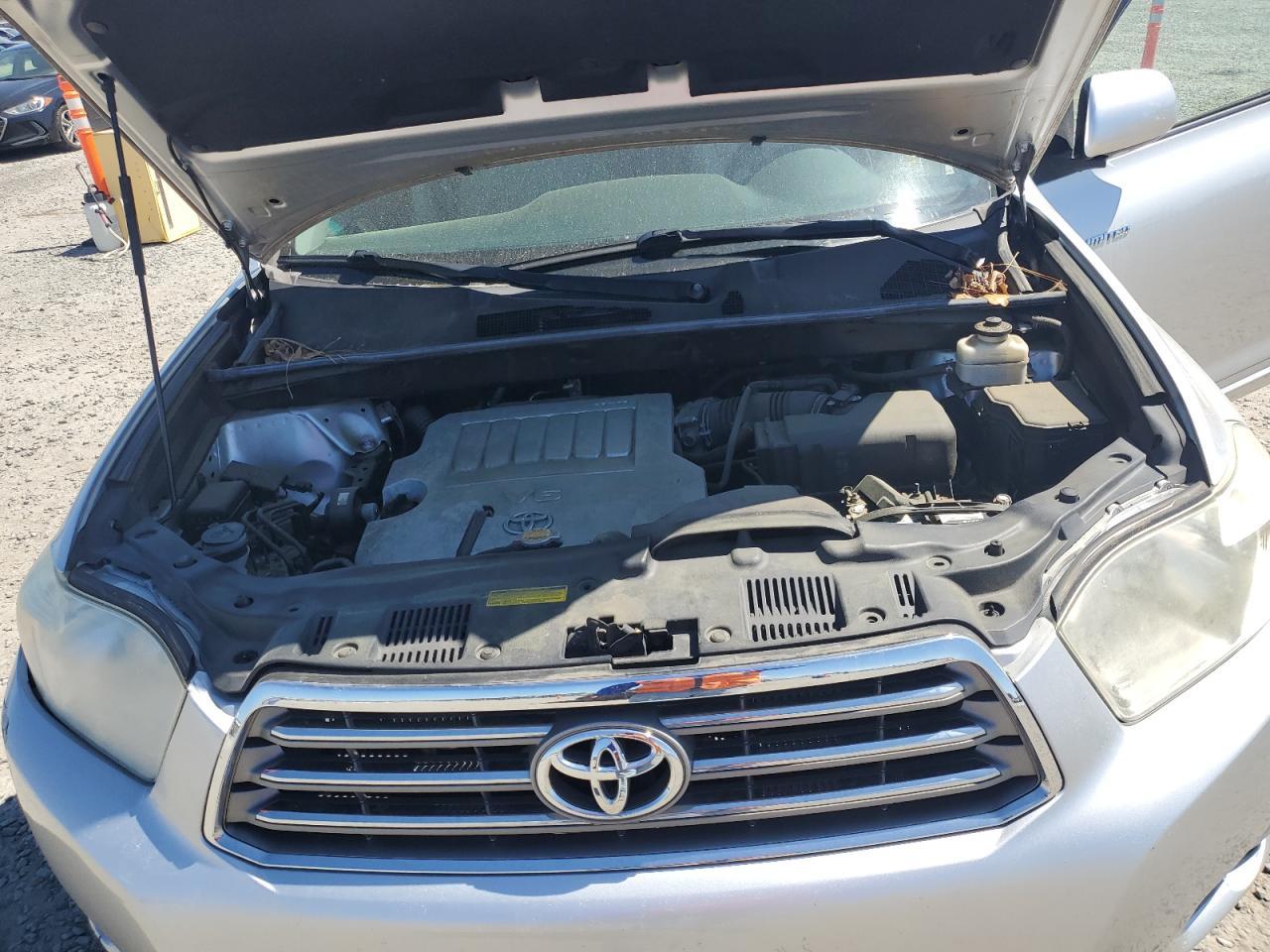 2010 TOYOTA HIGHLANDER