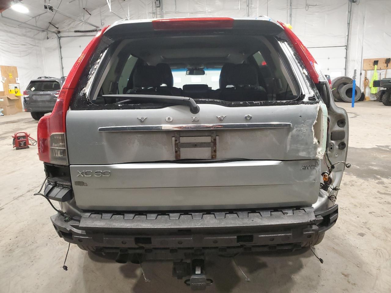2011 VOLVO XC90