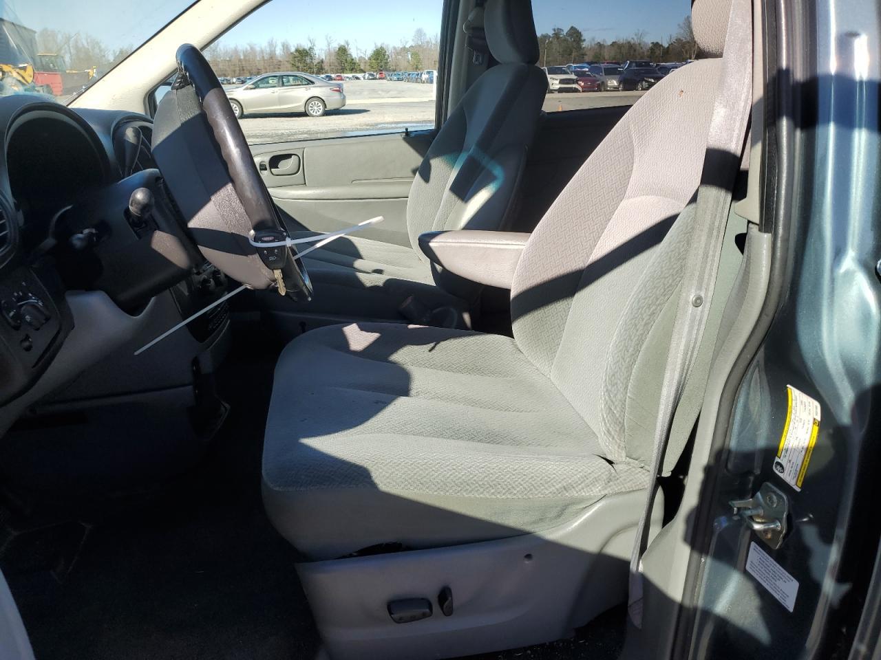 2005 DODGE CARAVAN