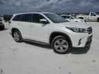 2017 TOYOTA HIGHLANDER