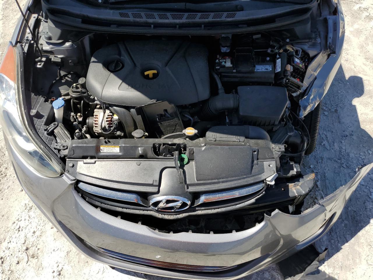 2011 HYUNDAI ELANTRA