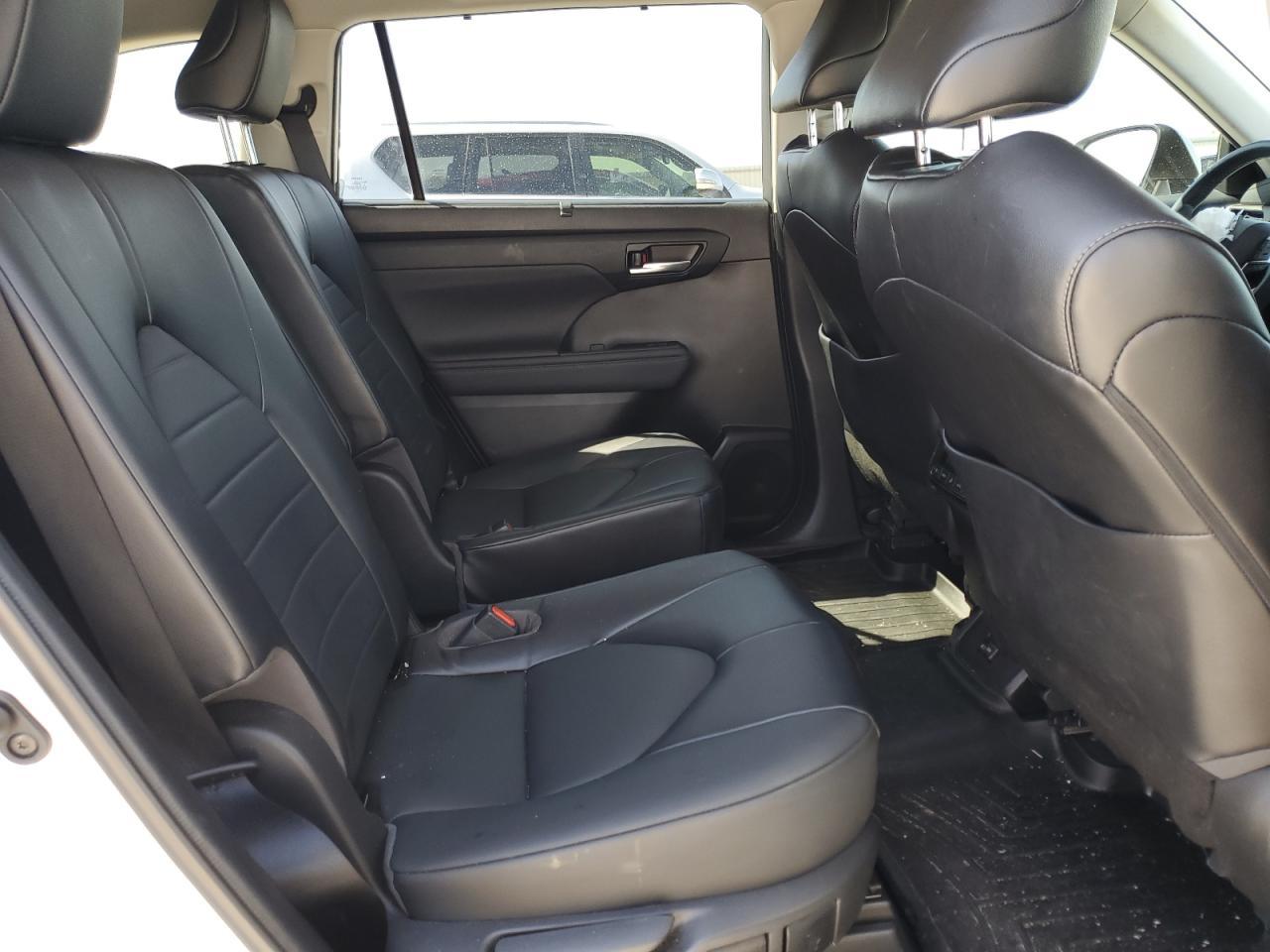 2022 TOYOTA HIGHLANDER