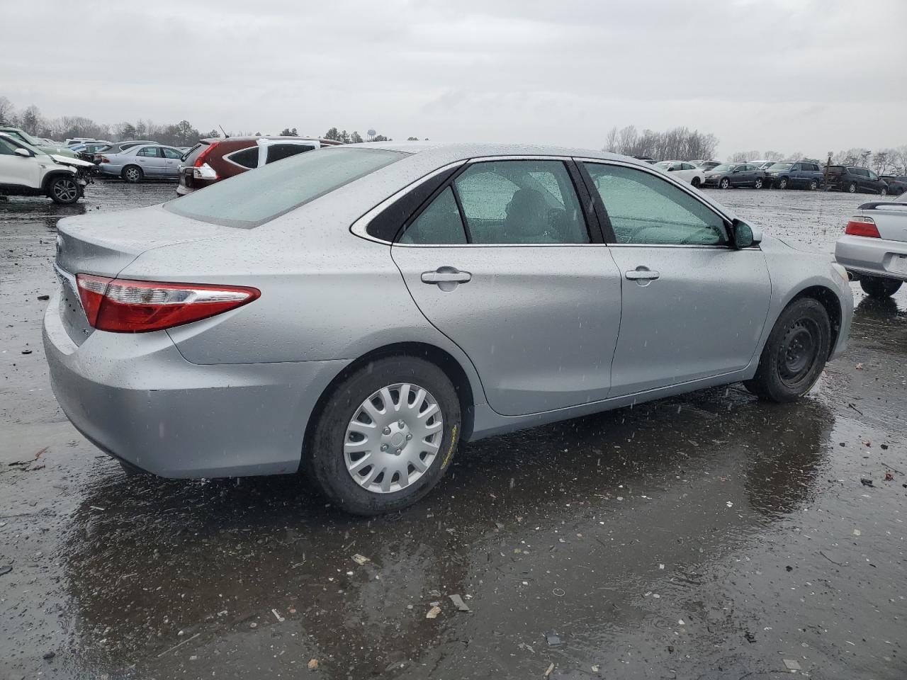 2015 TOYOTA CAMRY