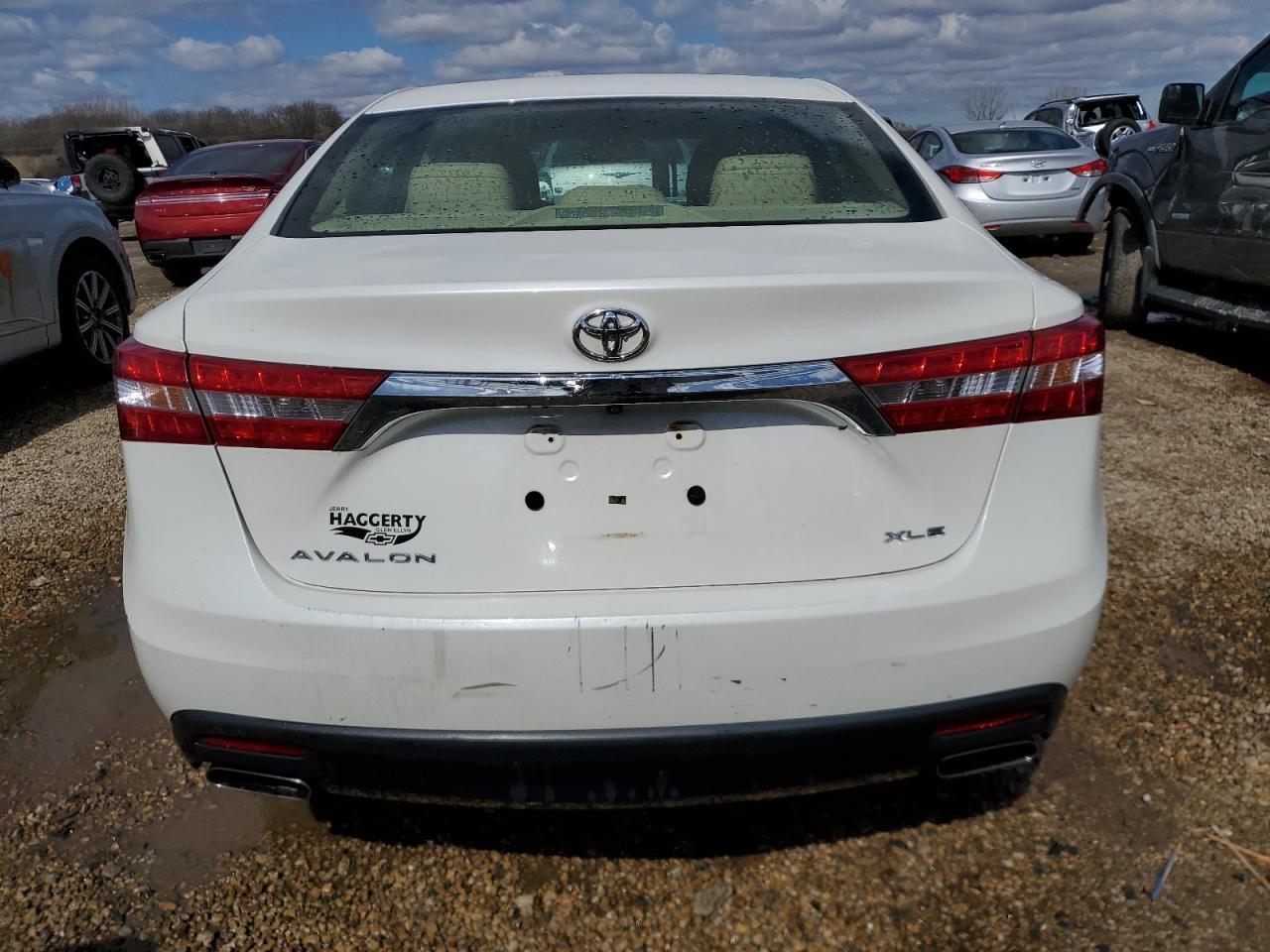 2013 TOYOTA Avalon