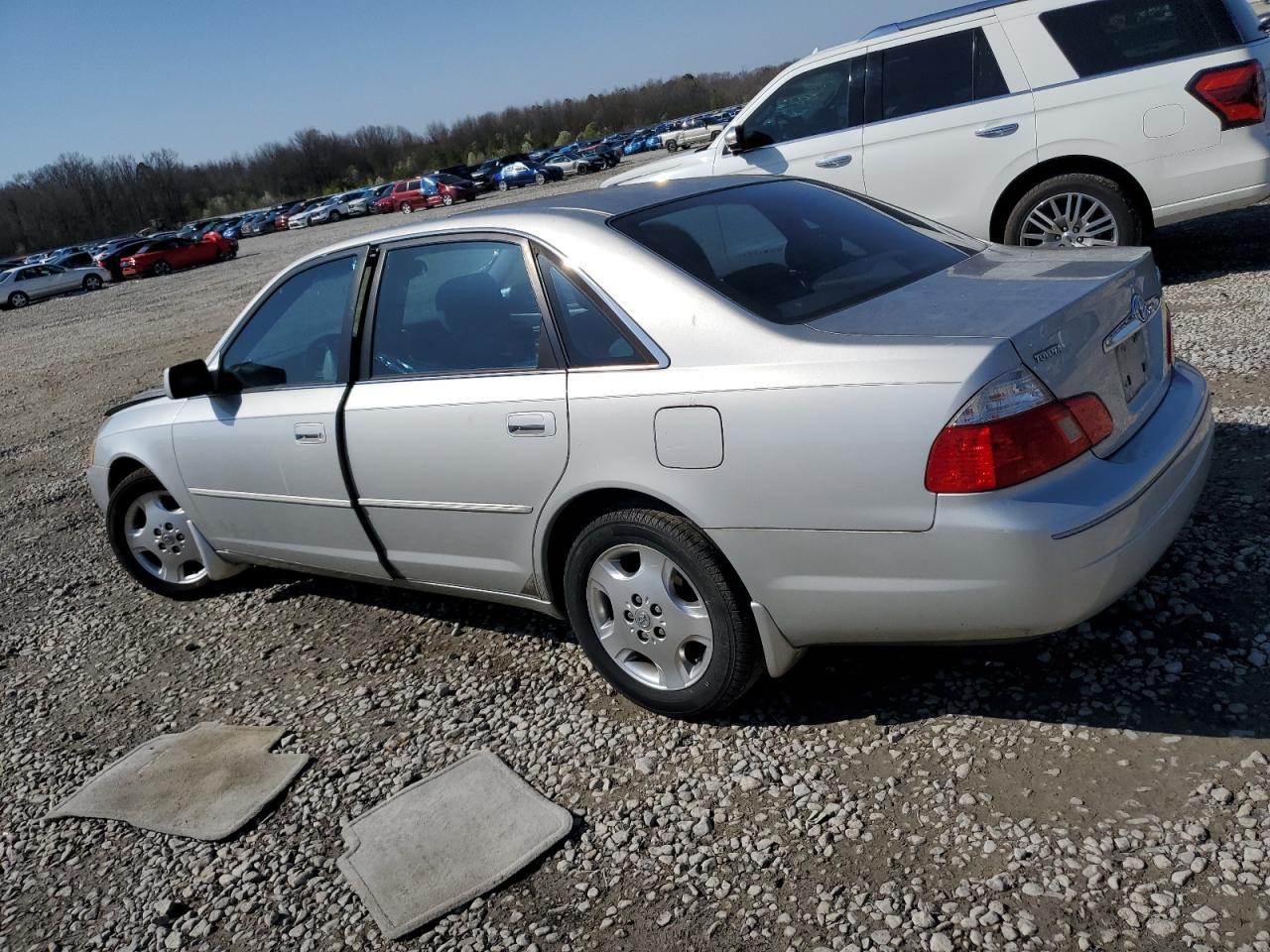 2004 TOYOTA Avalon