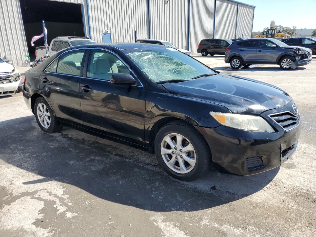 2011 TOYOTA CAMRY