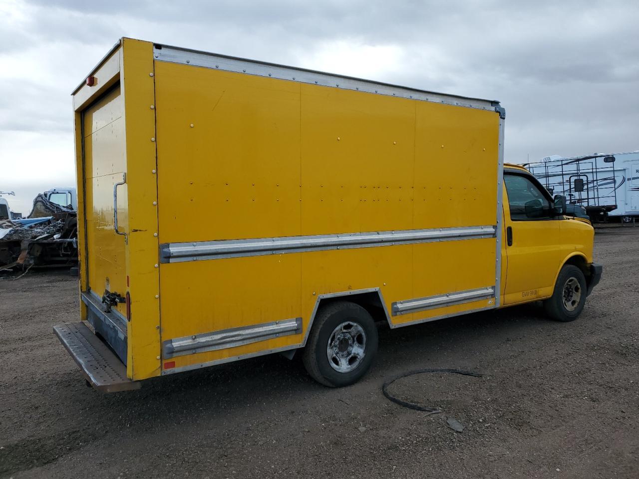 2017 GMC Savana