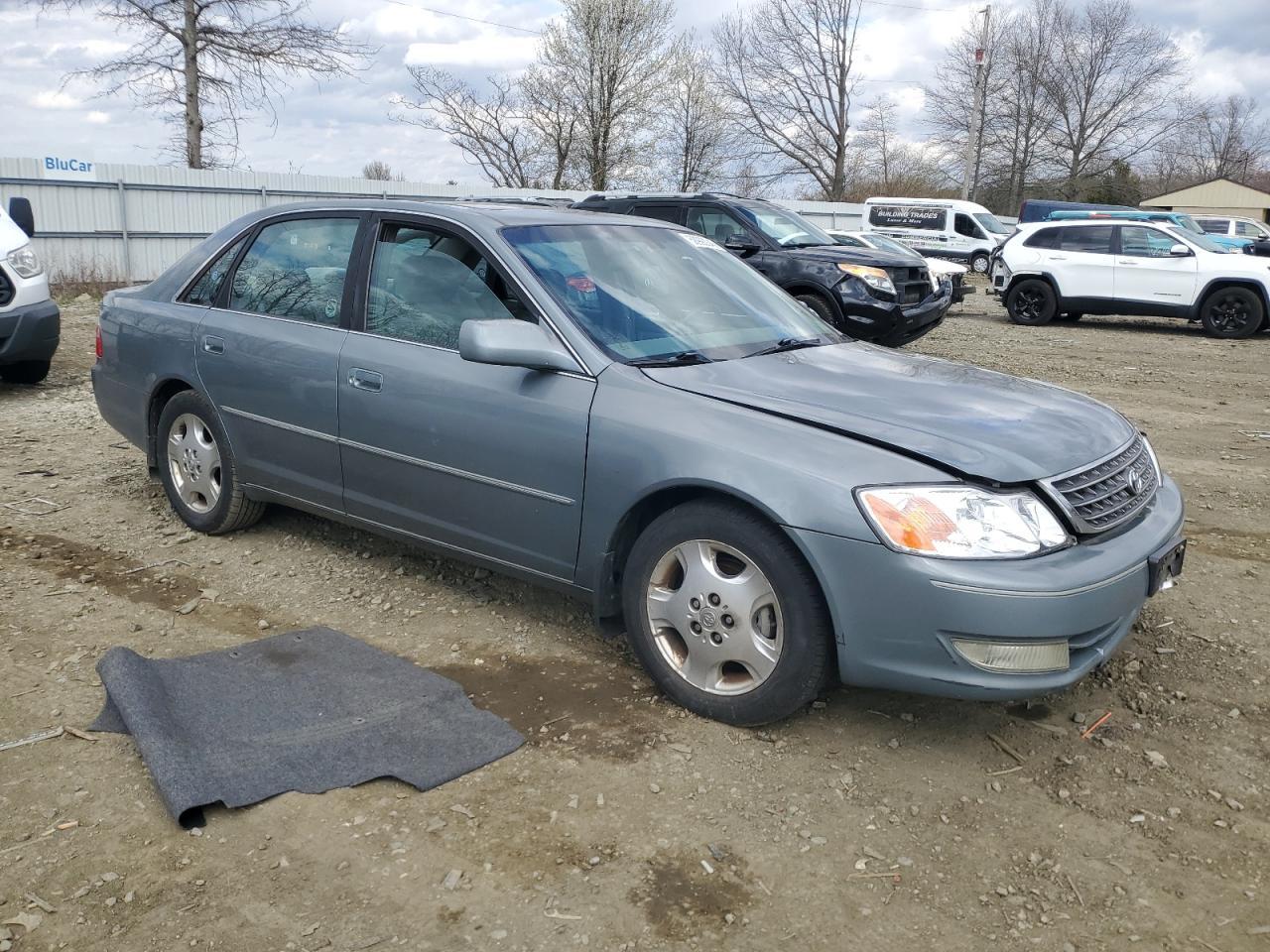 2003 TOYOTA Avalon