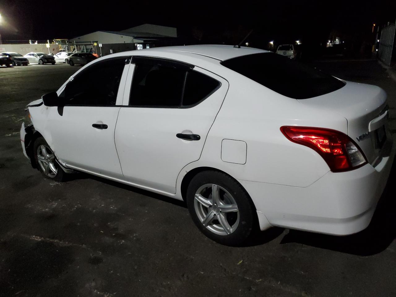 2017 NISSAN VERSA