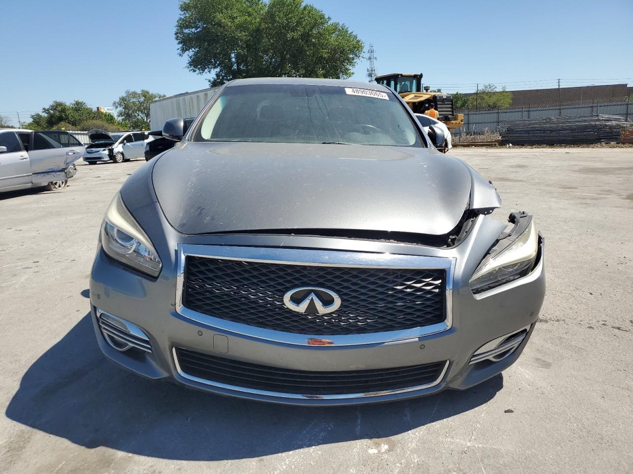 2016 INFINITI Q70