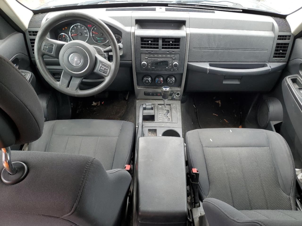 2011 JEEP Liberty