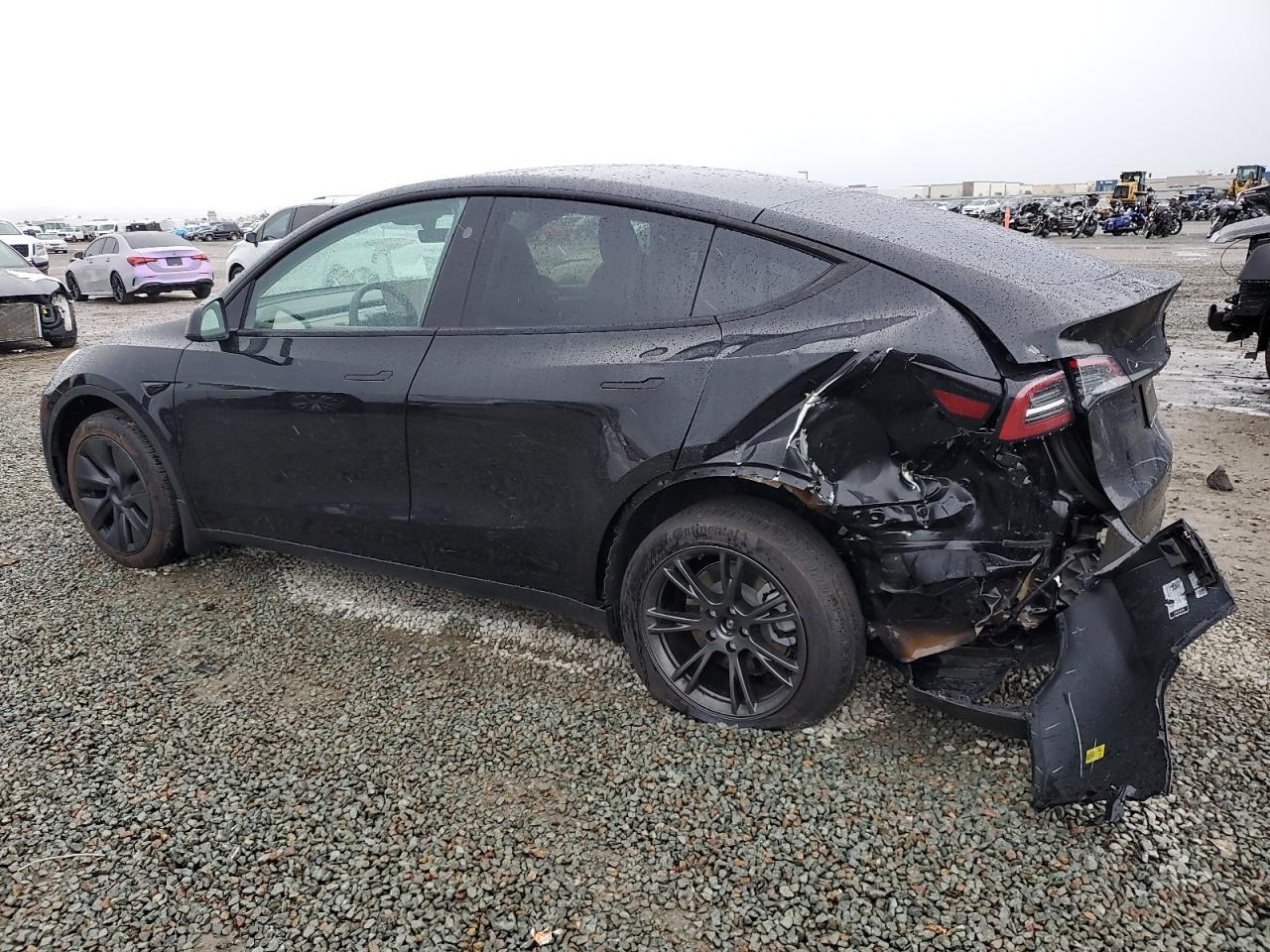 2024 TESLA MODEL Y