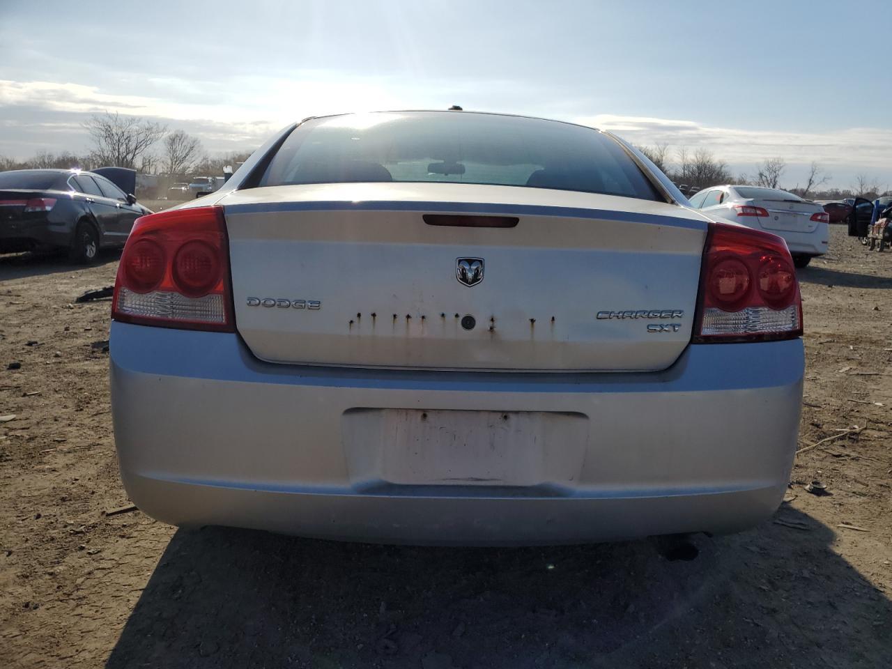 2010 DODGE CHARGER