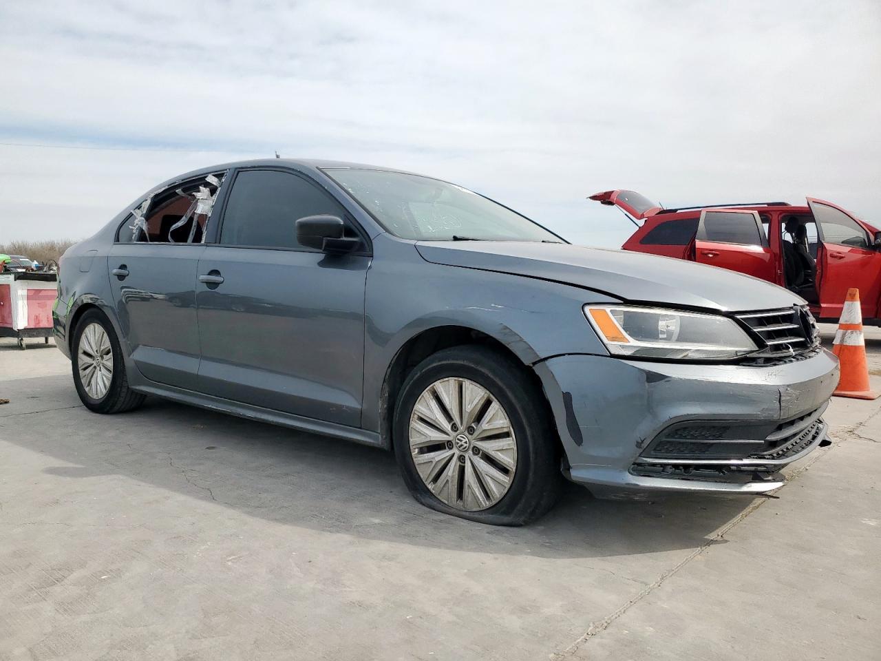 2016 VOLKSWAGEN JETTA